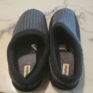 Dearfoams Men's Charcoal and Black House Loafers Never Worn.